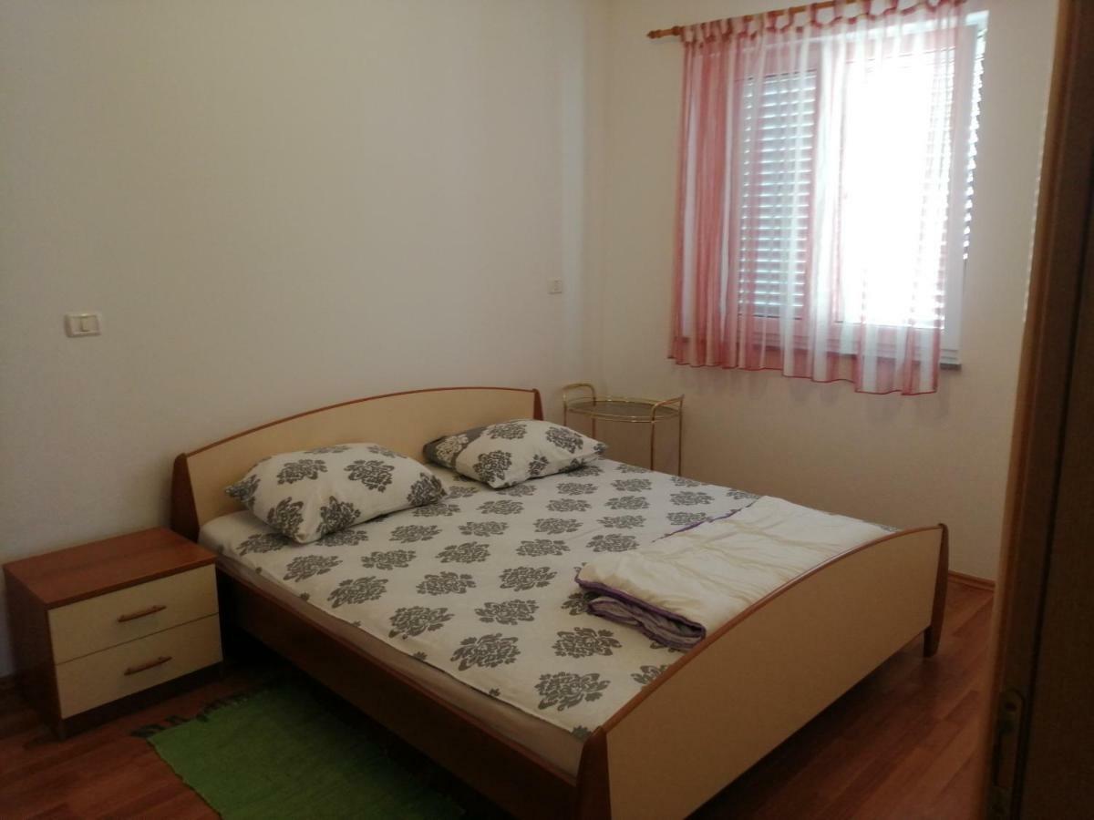 Lea Apartment *