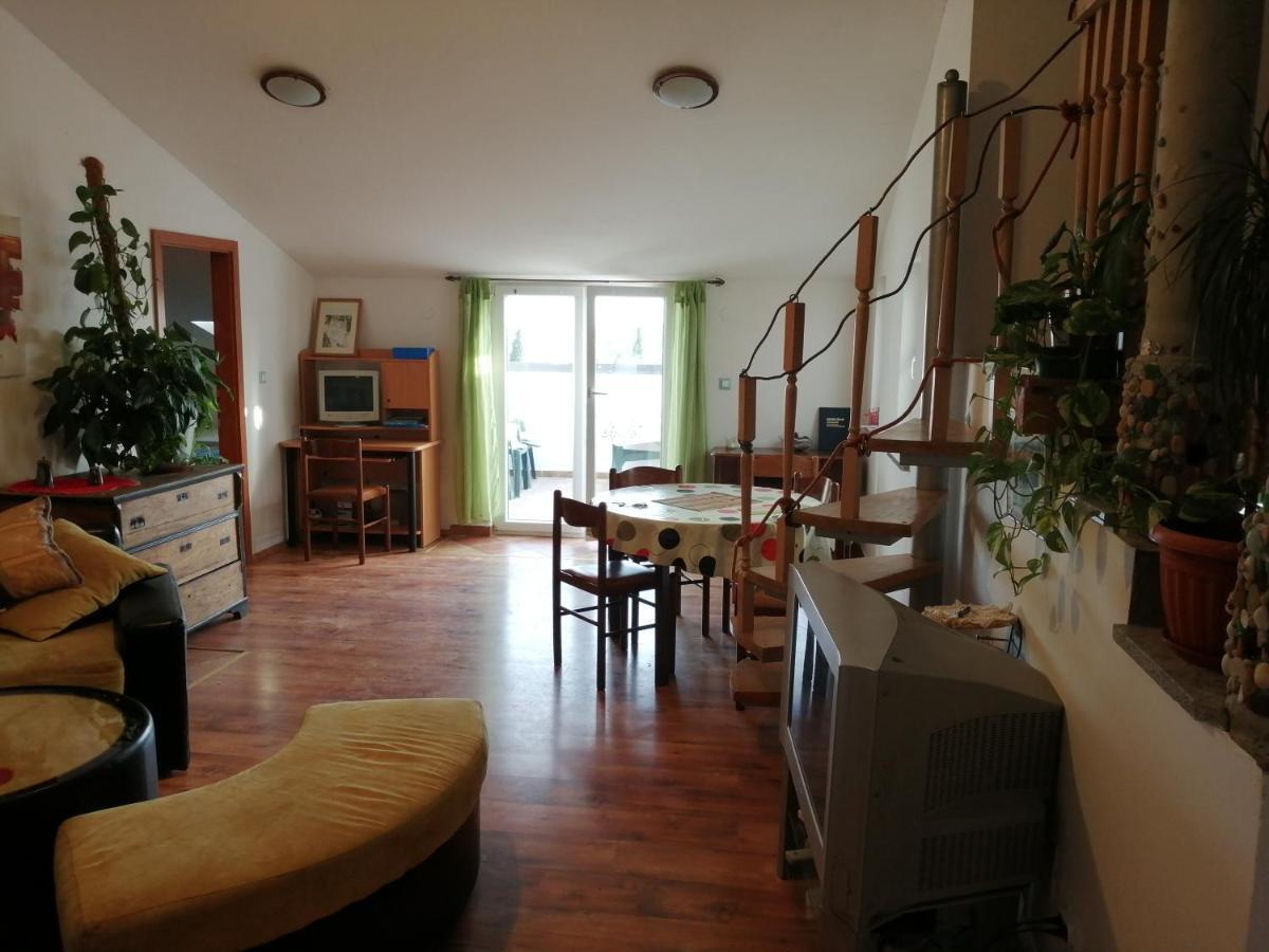 Lea Apartament *